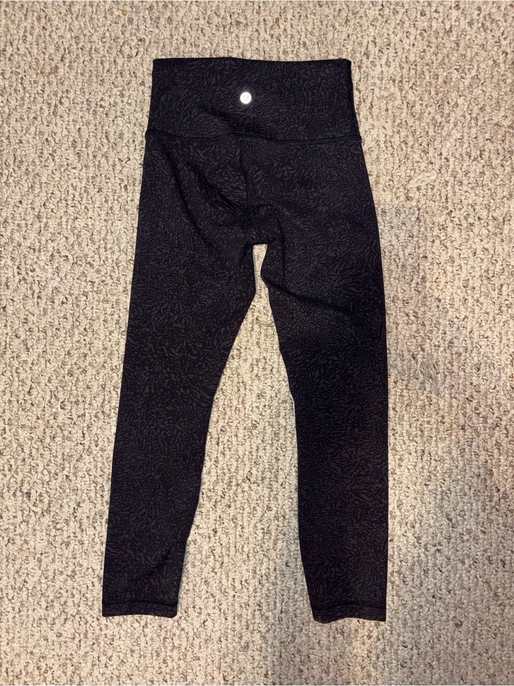 Lululemon Active Leggings with Subtle Pattern size 4